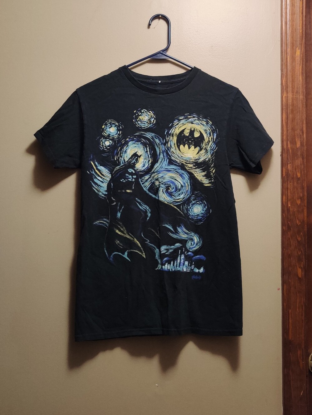 Vintage Style Batman Van Gogh Starry Night Mashup Tee Size S